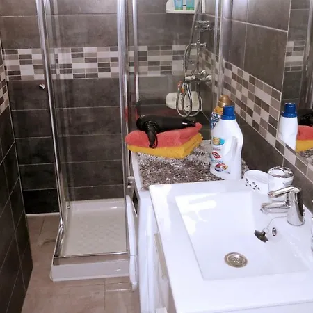 Apartment Appartement *